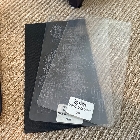 Zip ‘e Mate Craft Cutter – Working Condition – Accessories Included - Picture 7 of 11